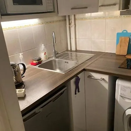 Appartement Studio 25 M2 *